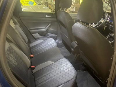 Volkswagen Taigo 1.0 TSI 110 CV DSG R-Line (11)