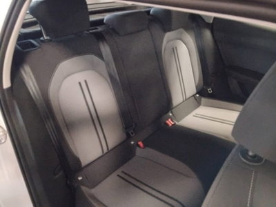 SEAT Leon 1.0 etsi Business 110cv dsg (11)