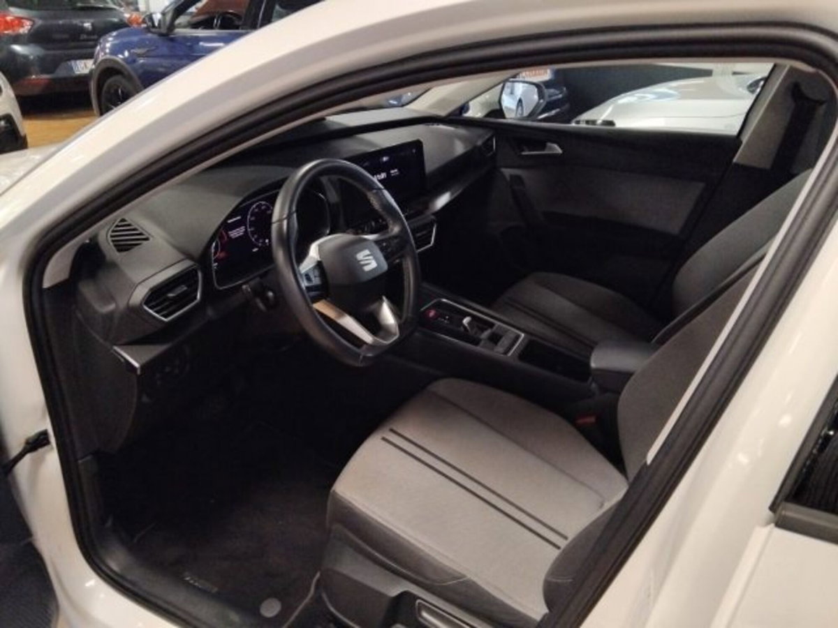 SEAT Leon 1.0 etsi Business 110cv dsg (14)