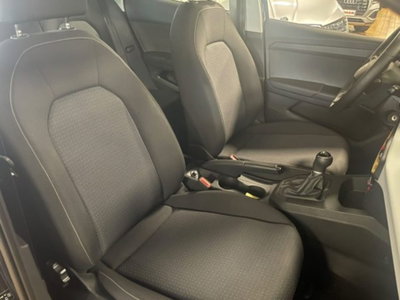 SEAT Ibiza 1.0 TGI 5 porte Business (11)