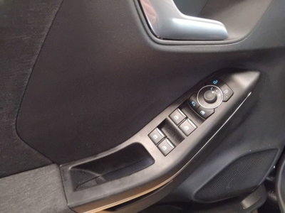 Ford Puma 1.0 EcoBoost Hybrid 125 CV S&S Titanium (15)