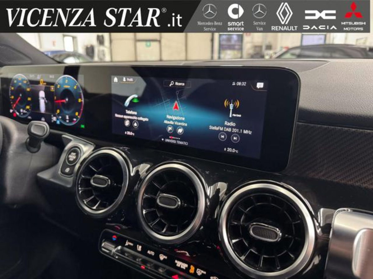 Mercedes-Benz GLB 200 d AMG Line Premium auto (10)
