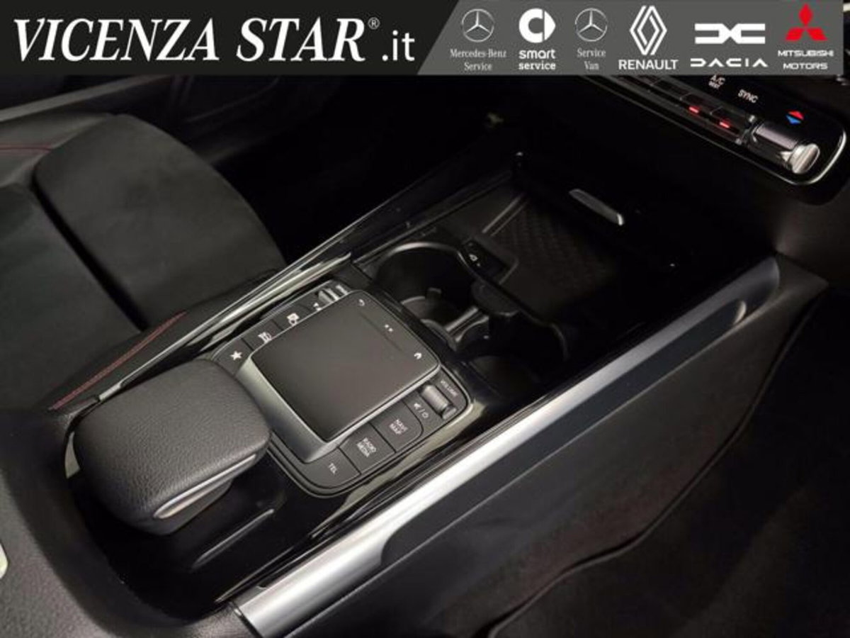 Mercedes-Benz GLB 200 d AMG Line Premium auto (11)