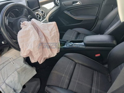 Mercedes-Benz CLA Shooting Brake 200 d Automatic Executive (5)