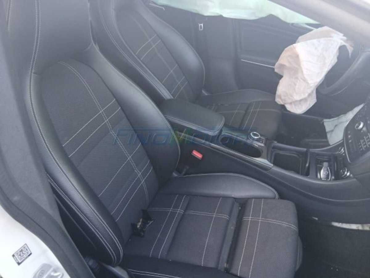 Mercedes-Benz CLA Shooting Brake 200 d Automatic Executive (6)