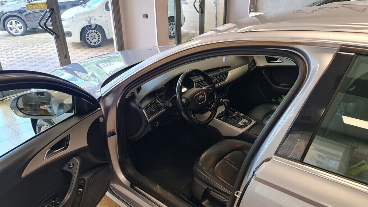 Audi A6 Avant 2.0 TDI 190 CV ultra S tronic Business (9)