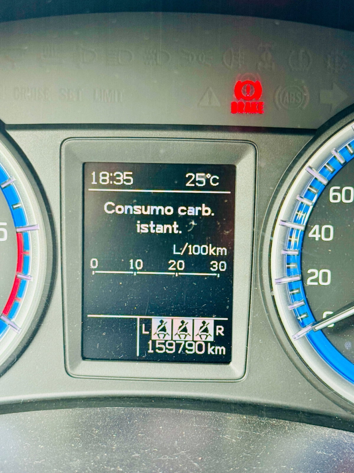 Suzuki S-Cross 1.6 DDiS Top (12)