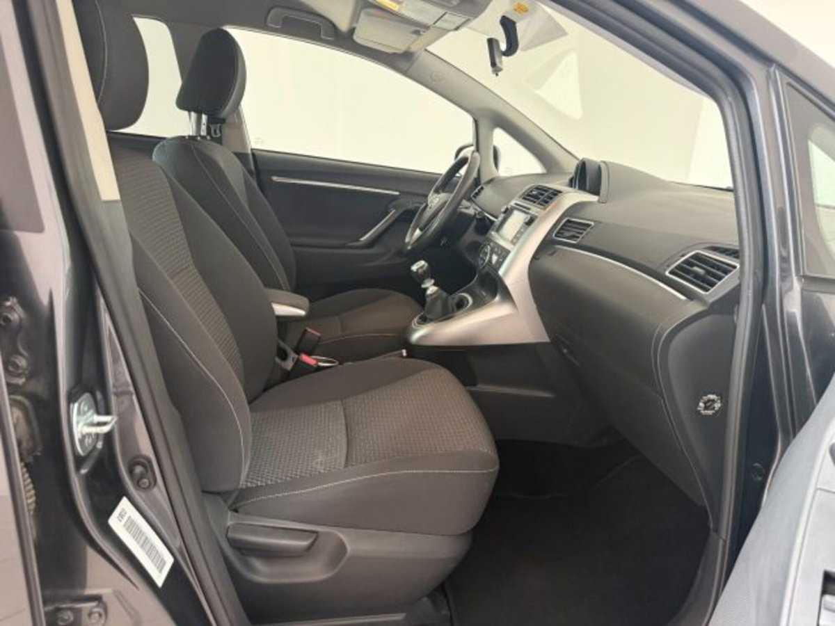 Toyota Verso 1.6 Style (19)