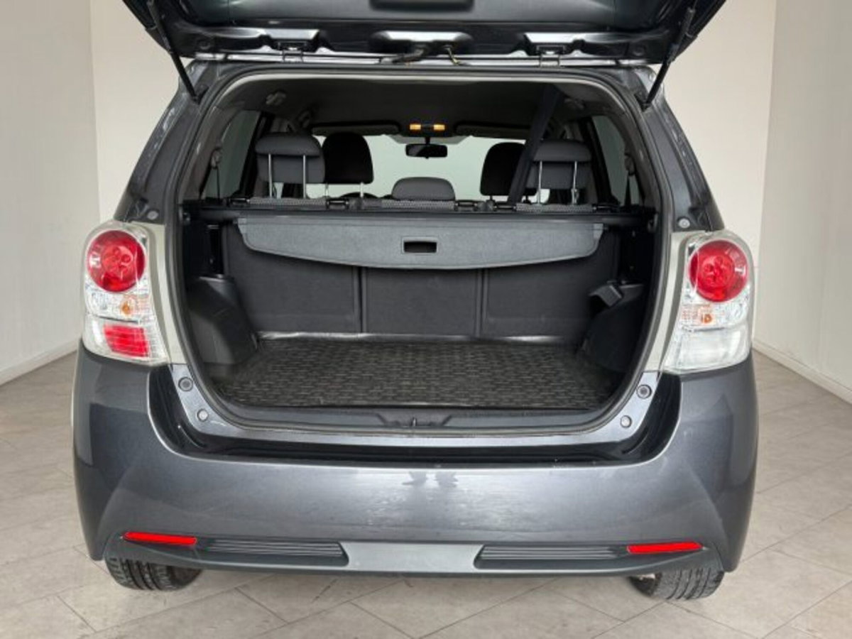 Toyota Verso 1.6 Style (6)