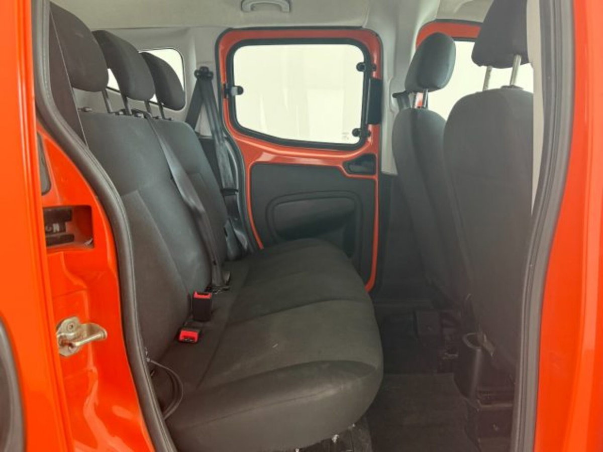 Fiat Qubo 1.4 8V 77 CV Lounge (11)