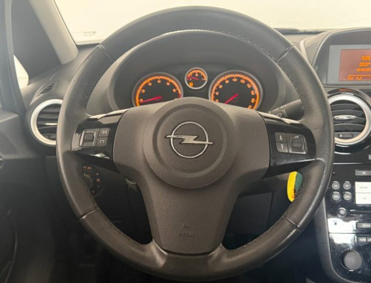 Opel Corsa 1.2 5 porte Easytronic Cosmo (10)