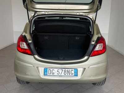 Opel Corsa 1.2 5 porte Easytronic Cosmo (8)