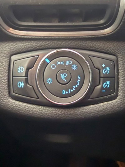 Ford B-Max B-Max 1.4 90 CV GPL Titanium X (9)