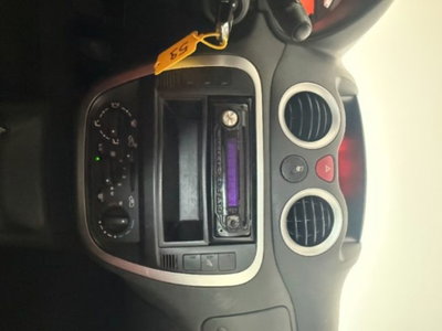 Citroen C2 1.1 airdream VTR (12)