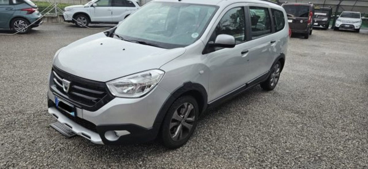 Dacia Lodgy Stepway 1.5 dCi 8V 110CV Start&Stop 7 posti (3)