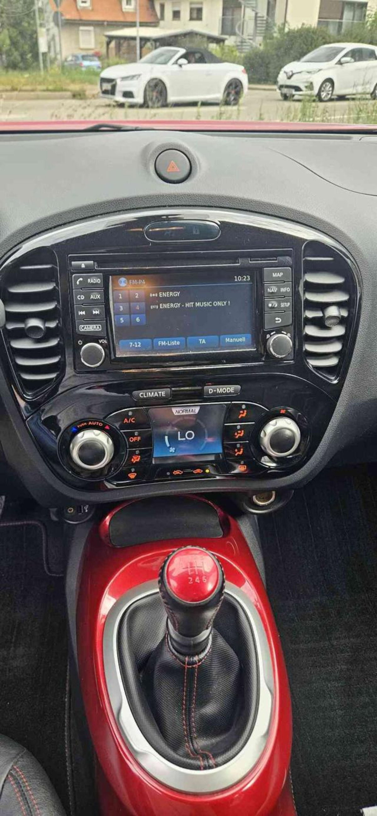 Nissan Juke 1.2 DIG-T 115 Start&Stop Tekna (17)