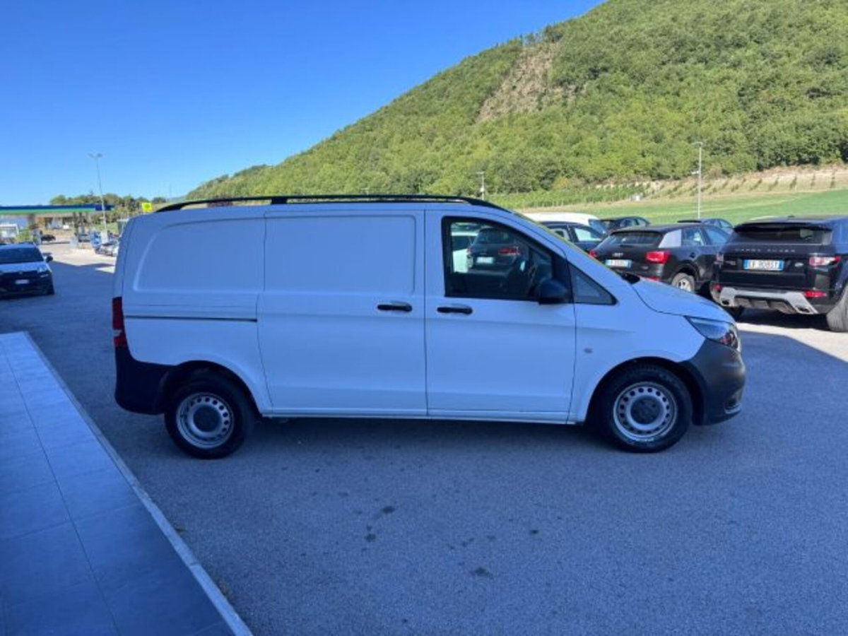 Mercedes-Benz Vito 1.7 110 CDI PC-SL Mixto Long (4)
