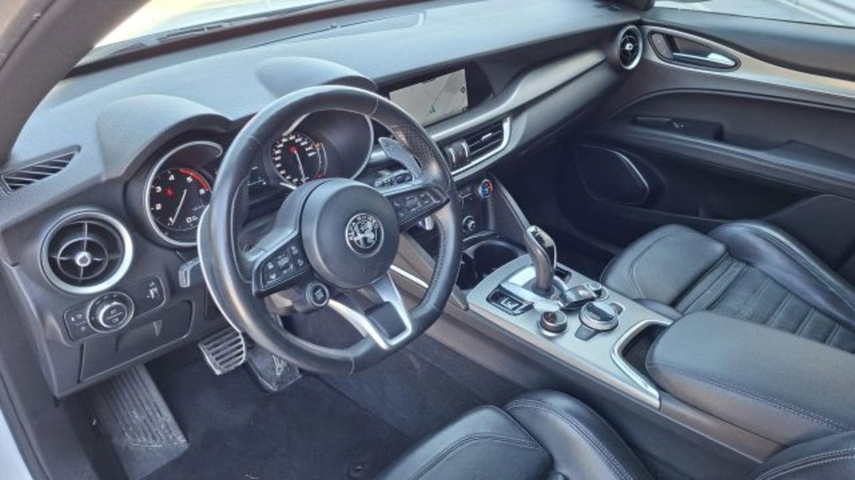 Alfa Romeo Stelvio Stelvio 2.2 Turbodiesel 210 CV AT8 Q4 Veloce (11)