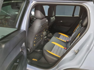 Jeep Avenger 1.2 turbo e-hybrid mhev The North Face 4xe 145cv edct6 (11)