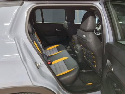 Jeep Avenger 1.2 turbo e-hybrid mhev The North Face 4xe 145cv edct6 (14)