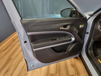 Jeep Avenger 1.2 turbo e-hybrid mhev The North Face 4xe 145cv edct6 (18)
