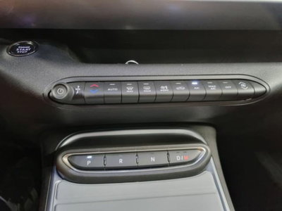 Jeep Avenger 1.2 turbo e-hybrid mhev The North Face 4xe 145cv edct6 (20)
