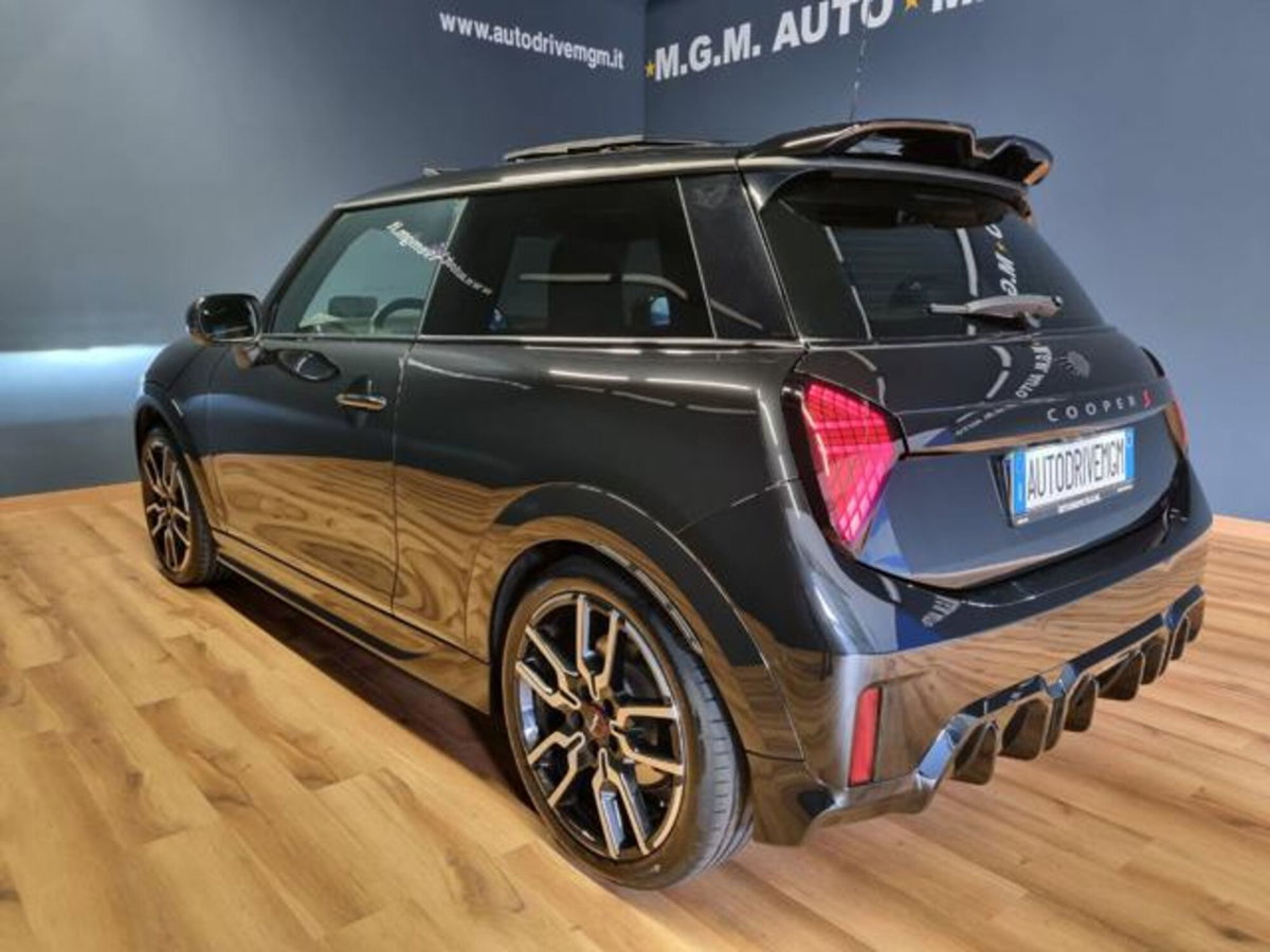 MINI Mini 2.0 Cooper S JCW (18)