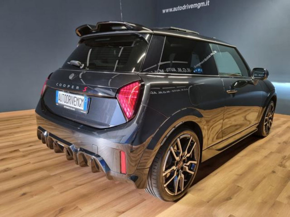 MINI Mini 2.0 Cooper S JCW (19)