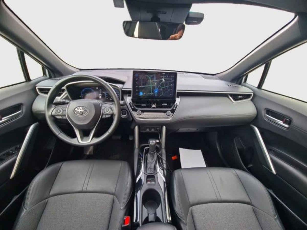 Toyota Corolla Cross Hybrid 2.0 Hybrid 197 CV E-CVT Lounge Light (8)