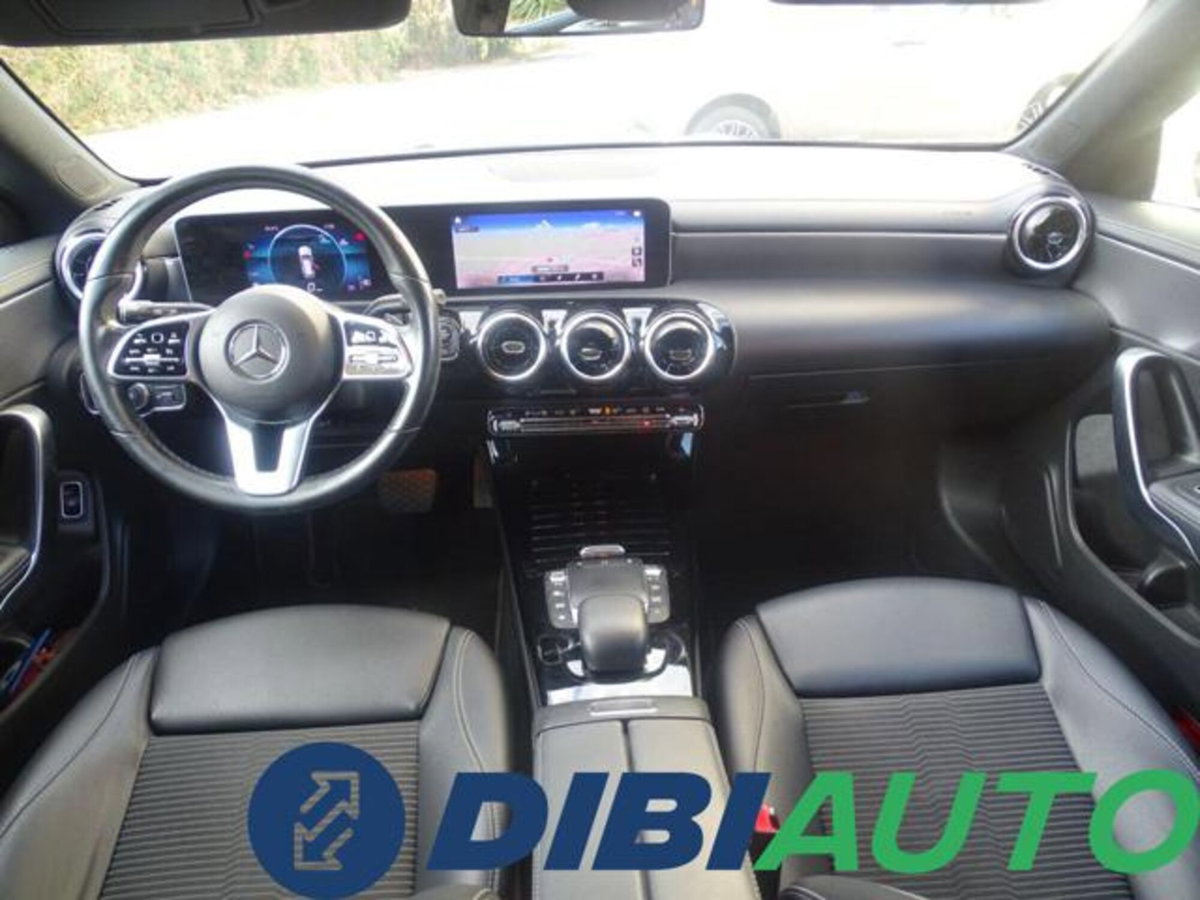 Mercedes-Benz CLA Shooting Brake 200 d Automatic Shooting Brake Sport (10)
