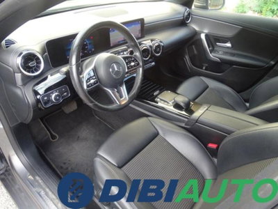 Mercedes-Benz CLA Shooting Brake 200 d Automatic Shooting Brake Sport (7)