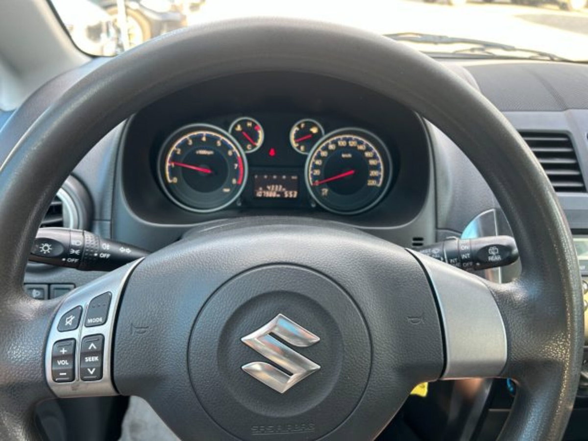 Suzuki SX4 16V Outdoor Line GLX (10)