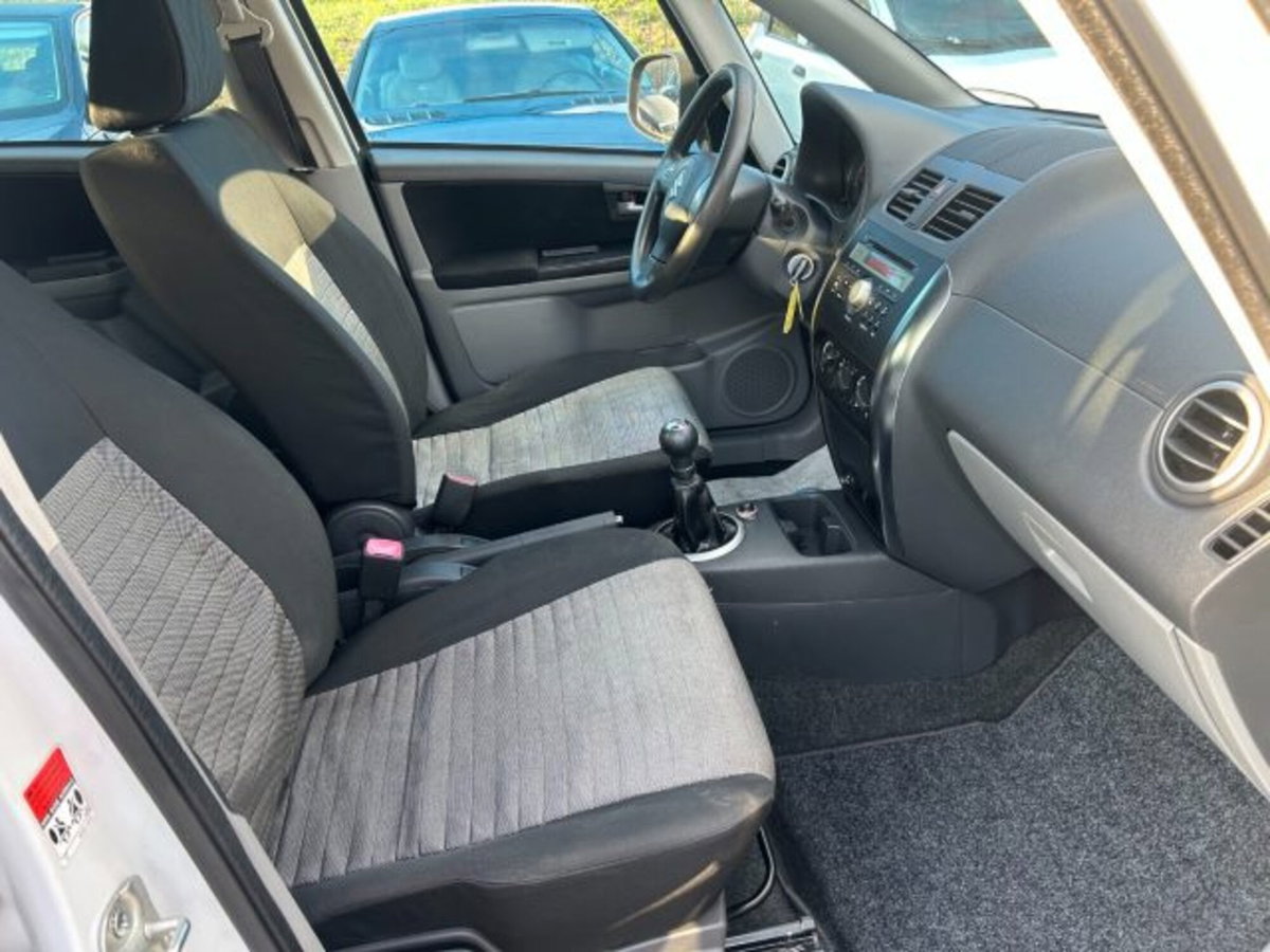 Suzuki SX4 16V Outdoor Line GLX (15)
