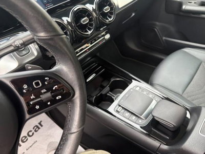 Mercedes-Benz GLB 180 d Automatic Business (11)