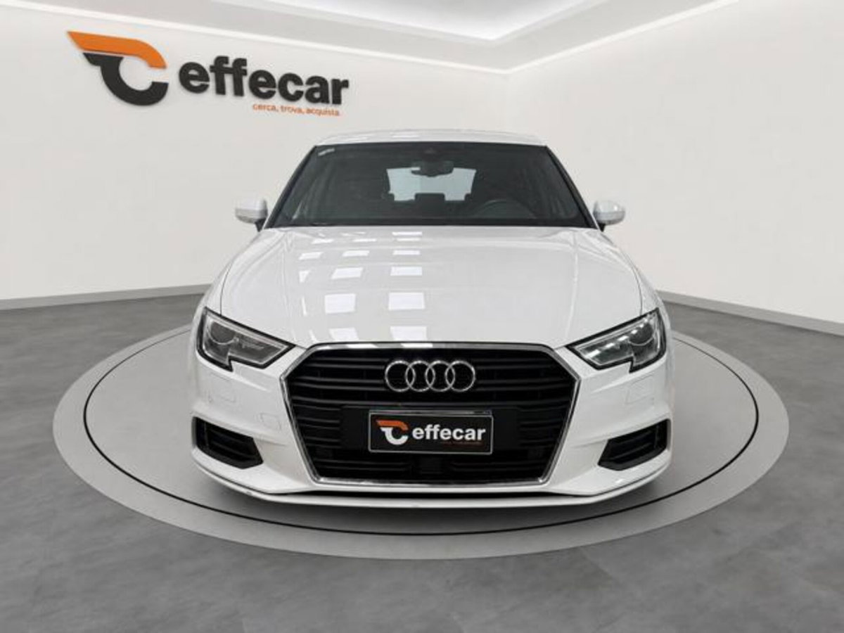 Audi A3 Sedan 35 TFSI S tronic COD Sport (2)