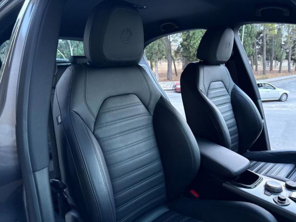 Alfa Romeo Stelvio Stelvio 2.2 Turbodiesel 210 CV AT8 Q4 Veloce (10)