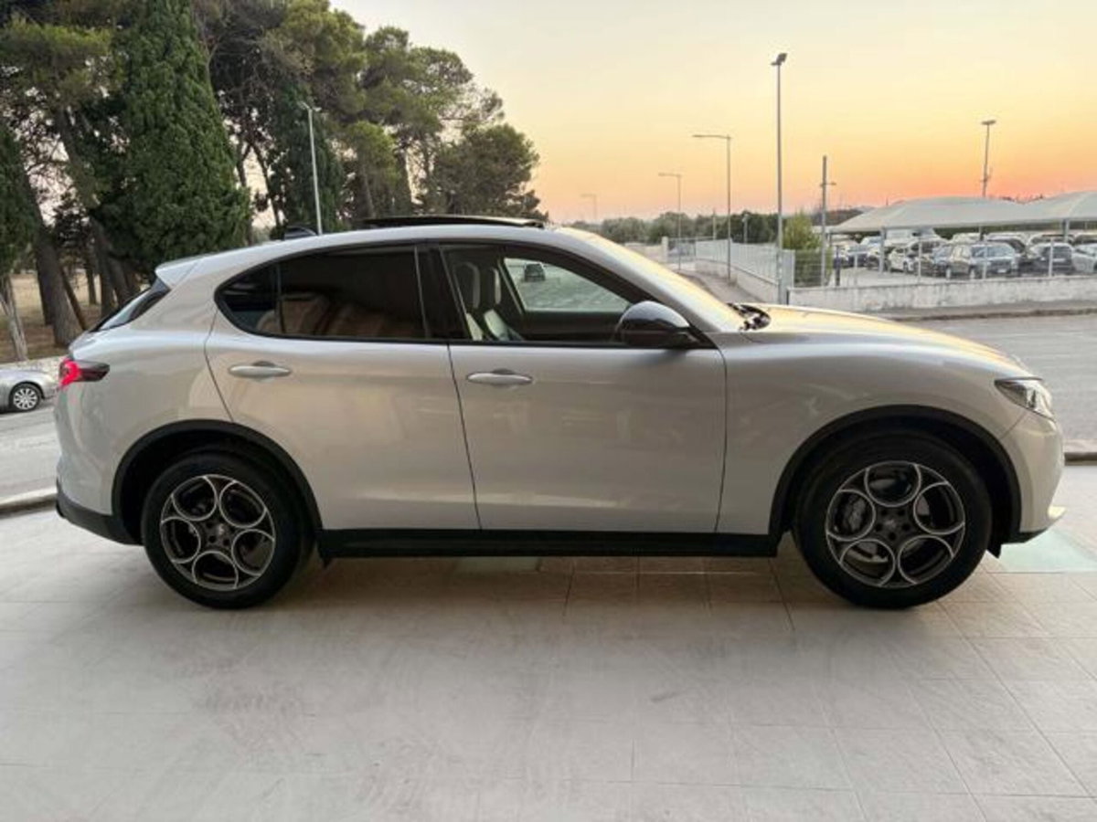 Alfa Romeo Stelvio Stelvio 2.2 Turbodiesel 190 CV AT8 Q4 Sprint (4)