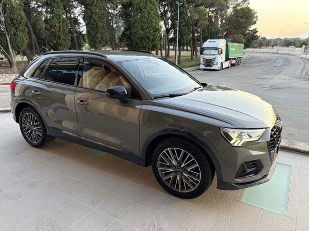 Audi Q3 35 TDI quattro S tronic Business (3)