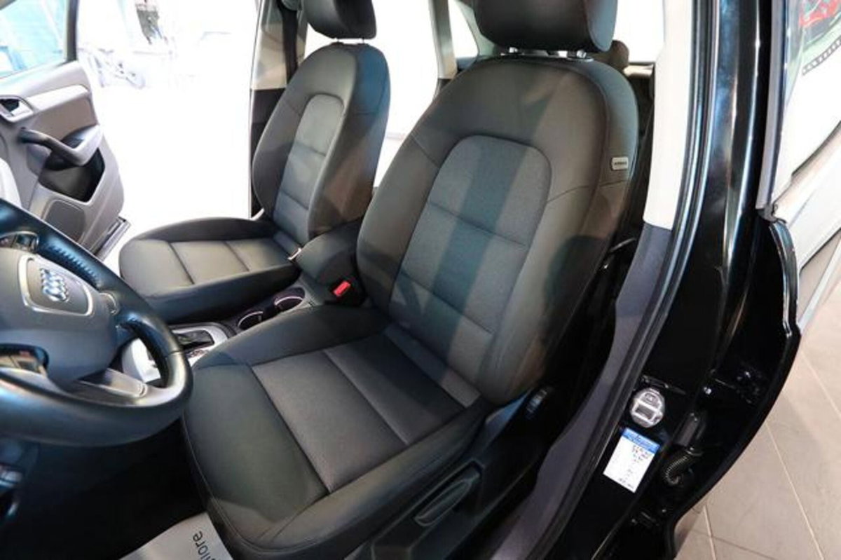 Audi Q3 Sportback 2.0 tdi Business 150cv s-tronic (17)