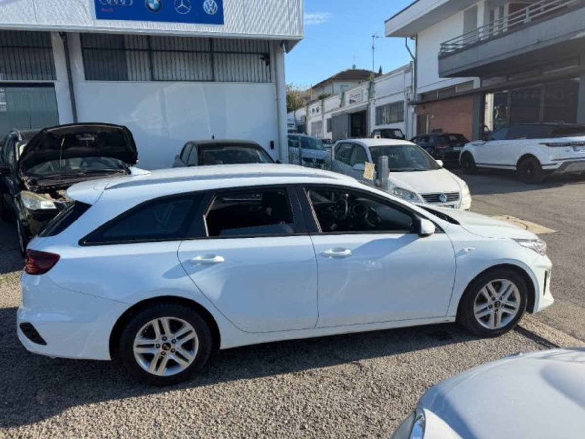 Kia Ceed Sport Wagon 1.6 CRDi 115 CV SW Business Class (5)