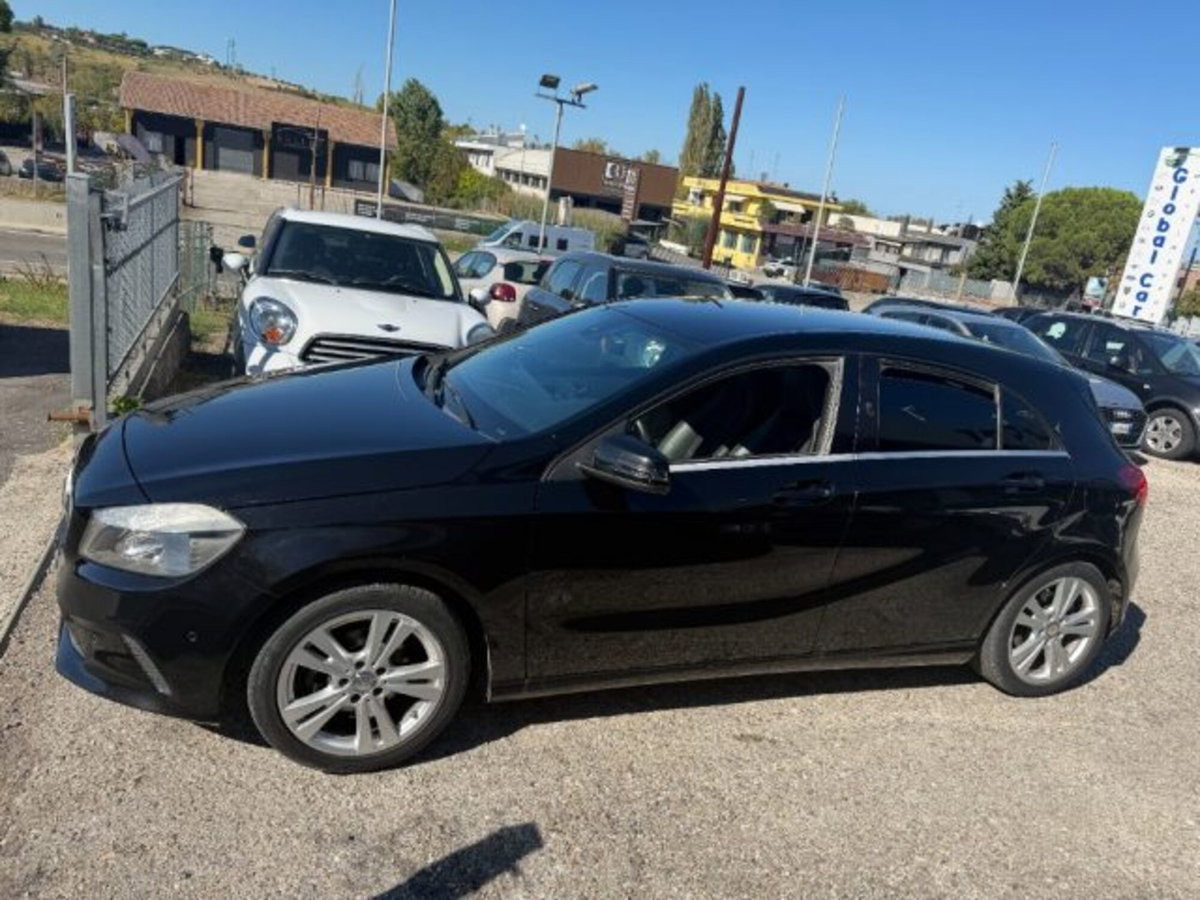 Mercedes-Benz Classe A 180 d Sport (4)