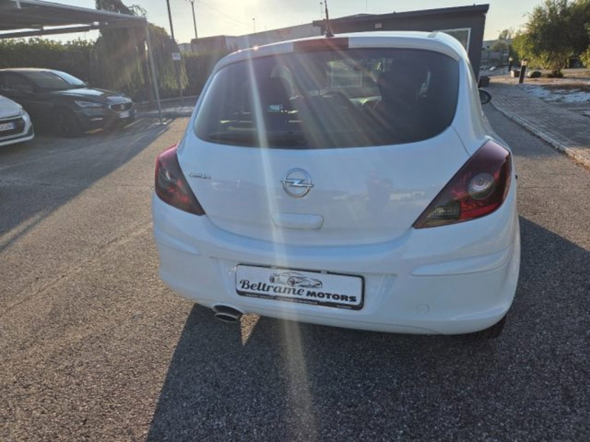 Opel Corsa 1.2 3 porte Edition (5)