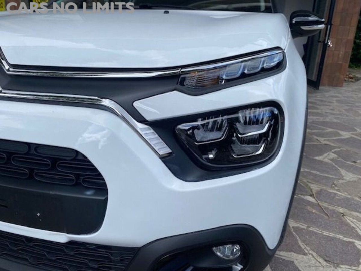 Citroen C3 PureTech 110 S&S EAT6 Shine (8)