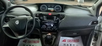 Lancia Ypsilon 1.2 69 CV 5 porte S&S Elefantino Blu (8)