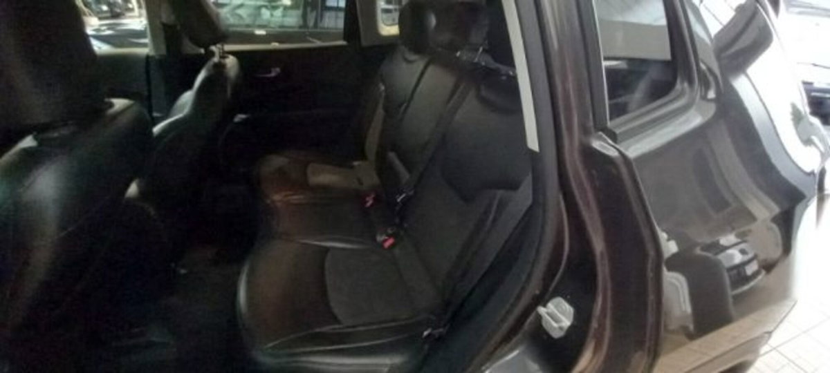 Jeep Compass 2.0 Multijet II aut. 4WD Limited (9)