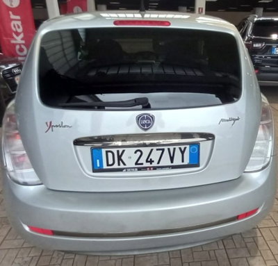 Lancia Ypsilon 1.3 MJT 90 CV DPF Sport MomoDesign (3)