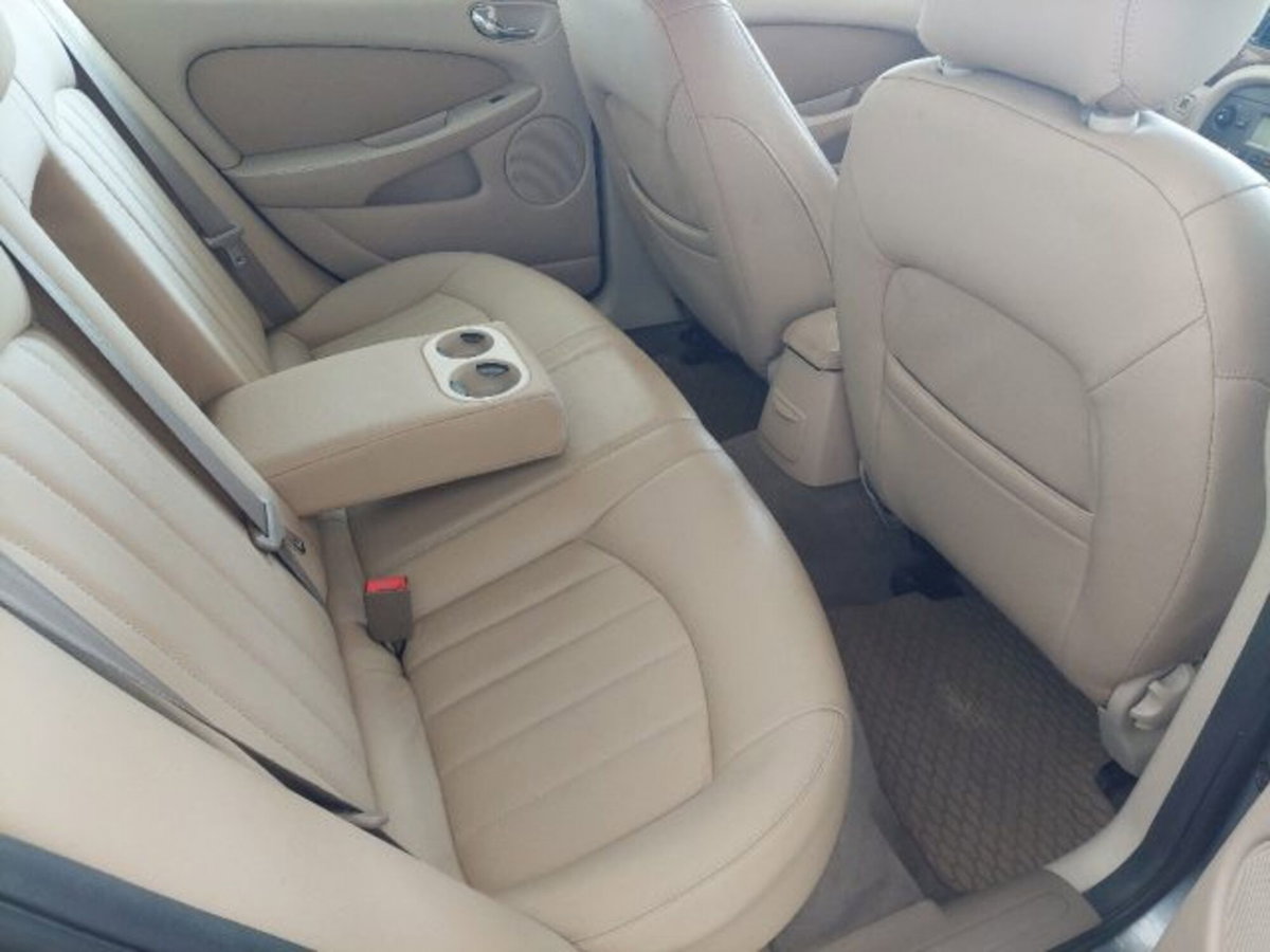 Jaguar X-Type 2 litri V6 24V cat (6)