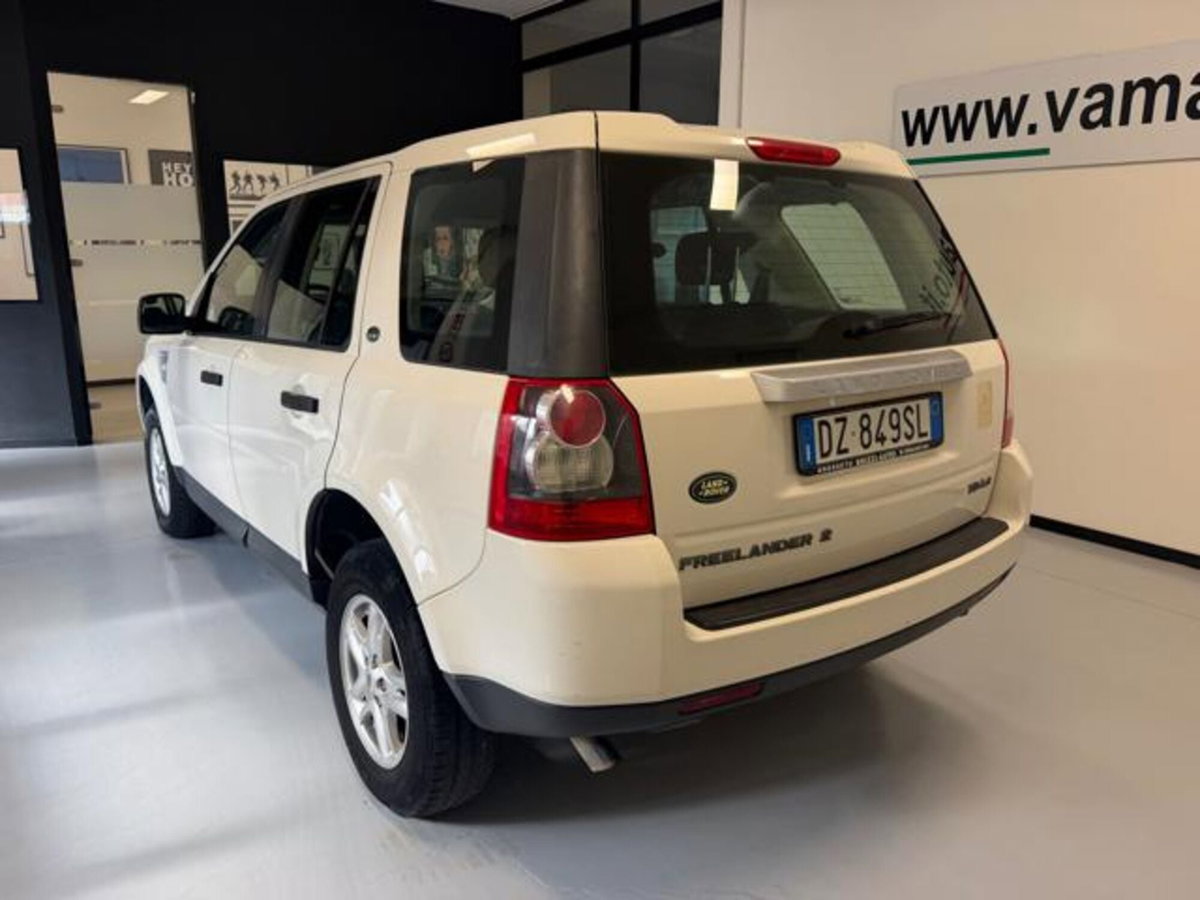 Land Rover Freelander 2.2 TD4 S.W. E (6)