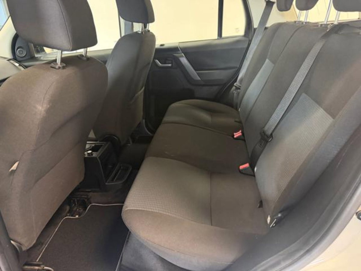 Land Rover Freelander 2.2 TD4 S.W. E (9)