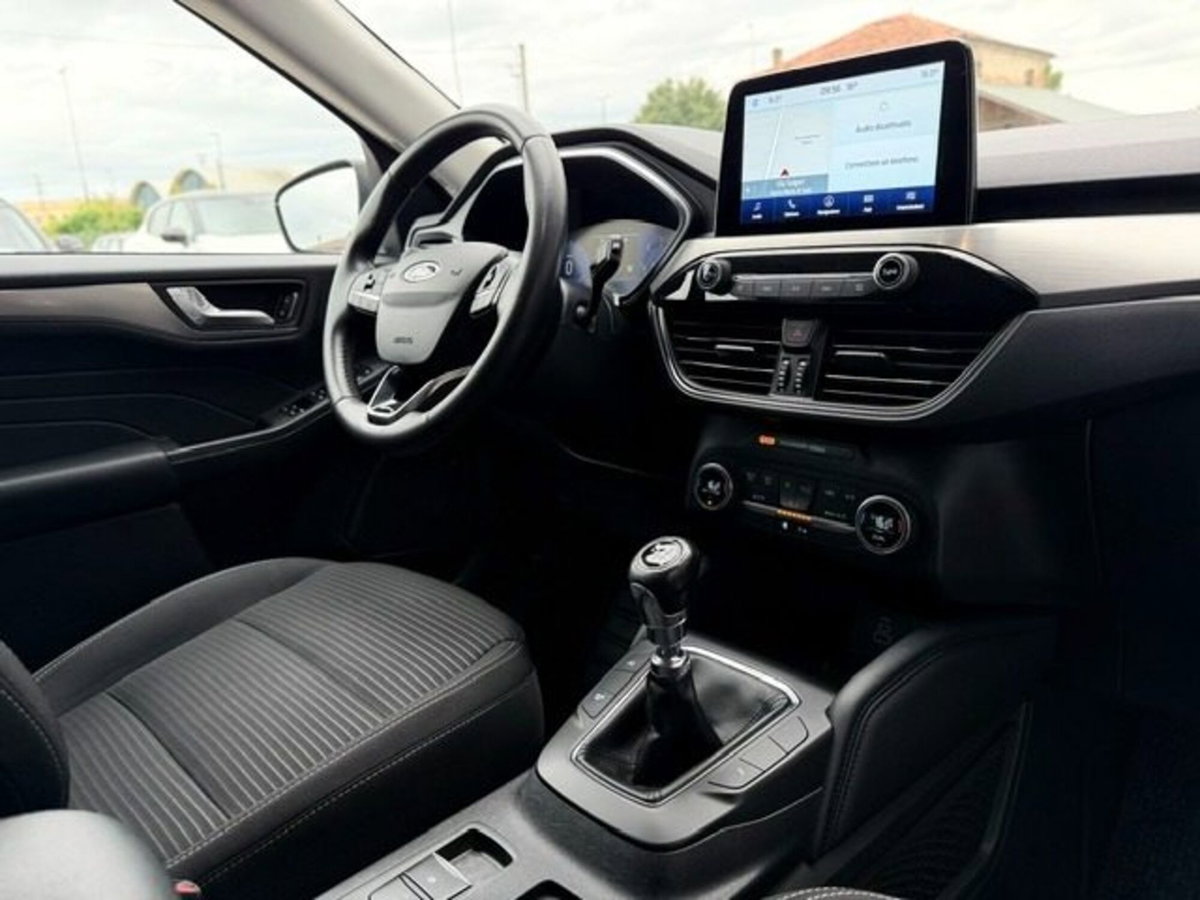 Ford Kuga 2.0 EcoBlue Hybrid 150 CV 2WD Titanium X (8)